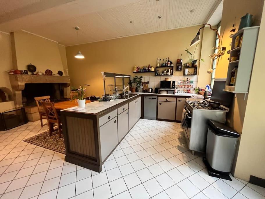 Grande Chambre Chez L'Artiste-Peintre La Réole Kültér fotó