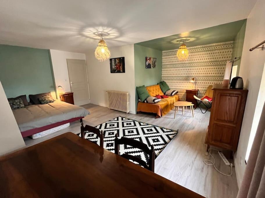 Grande Chambre Chez L'Artiste-Peintre La Réole Kültér fotó
